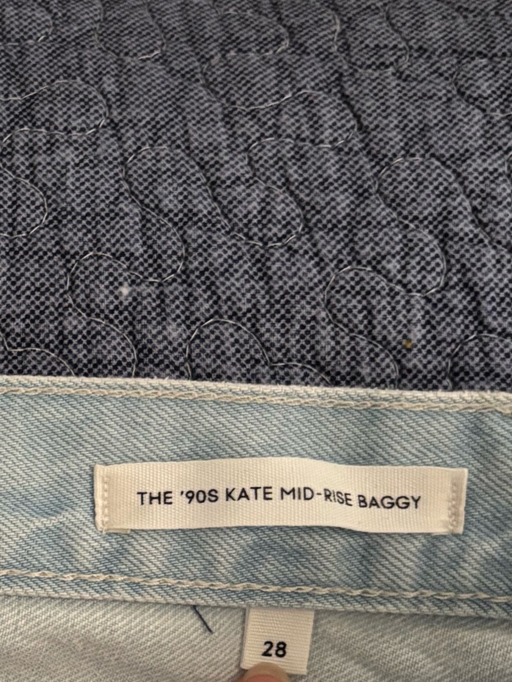 Aritzia - Denim Forum 90s Kate Baggy light Wash Wide Leg Jeans, size 28 - Picture 14 of 16